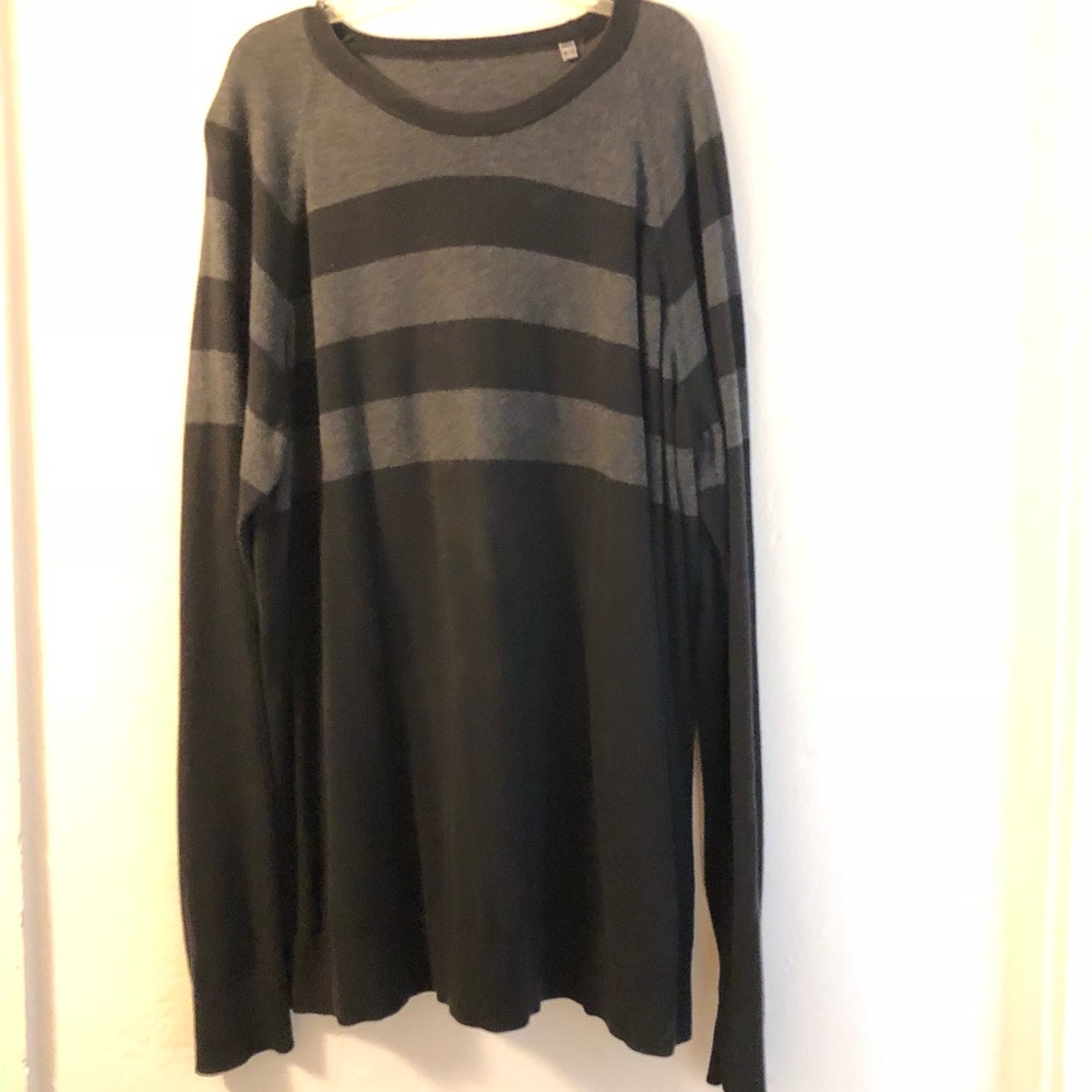 Men’s pullover striped sweater